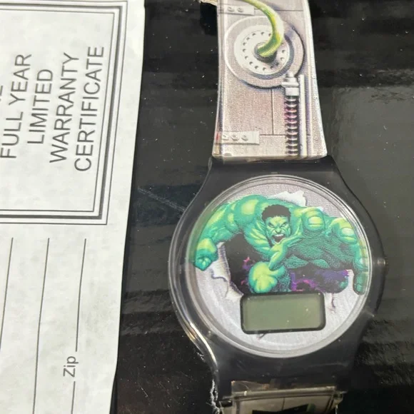 New! Vintage Marvel Incredible Hulk Watch and Lunchbox - Picture 3 of 3